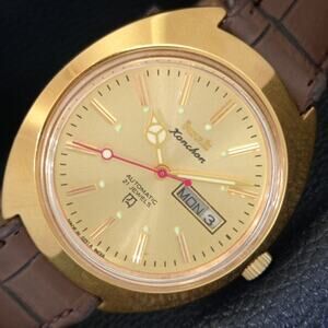 Vintage 1971 HMT Automatic Mens Gold Watch W/daydate & Red accents